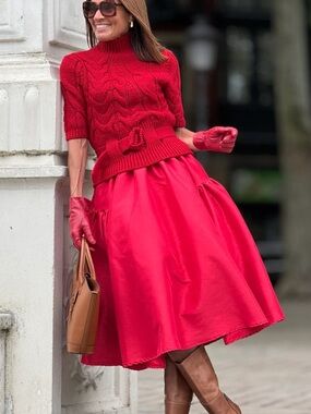 Marielle Almeio Red Skirt Myrthe